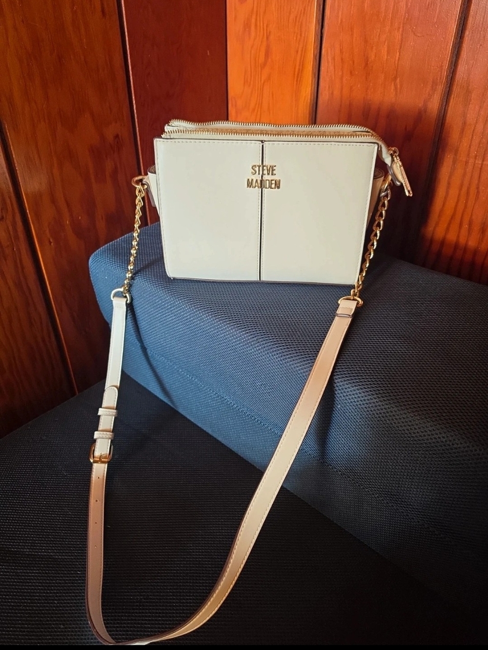 Steve Madden Cream and Gold Chain Crossbody Bag